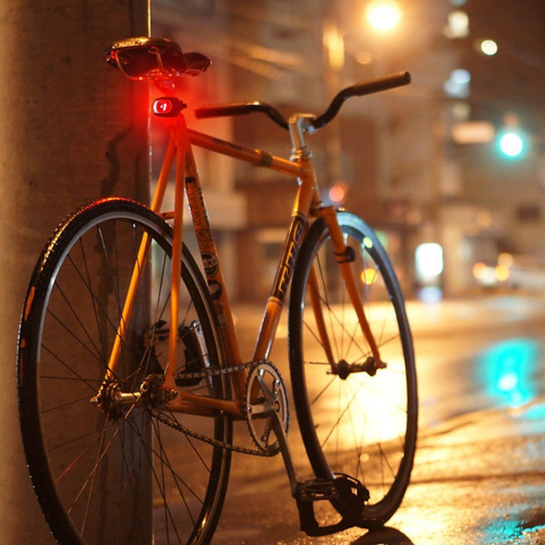Tylna lampka rowerowa Wozinsky ładowana micro USB czarna